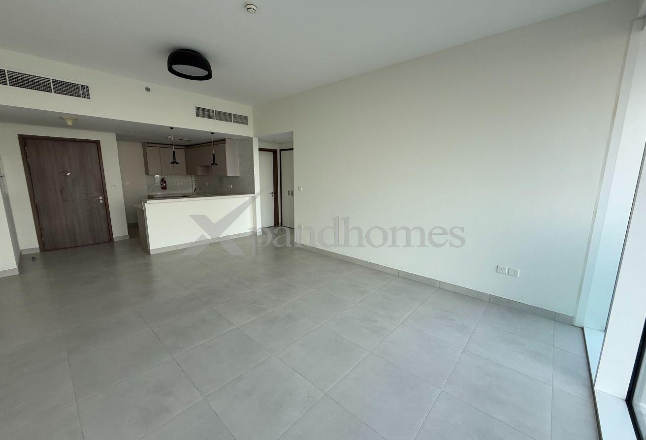 Best Deal |Large 1BHK | Near Metro | Ready photo 3