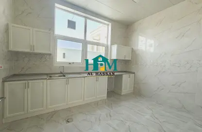 Apartment - 2 Bedrooms - 2 Bathrooms for rent in Madinat Al Riyad - Abu Dhabi