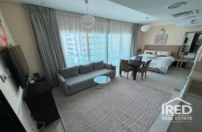 Apartment - 1 Bathroom for rent in The Royal Oceanic - Dubai Marina - Dubai