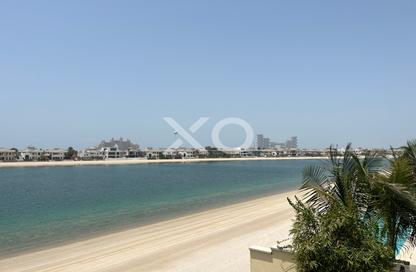 Villa - 4 Bedrooms - 5 Bathrooms for rent in Garden Homes Frond O - Garden Homes - Palm Jumeirah - Dubai