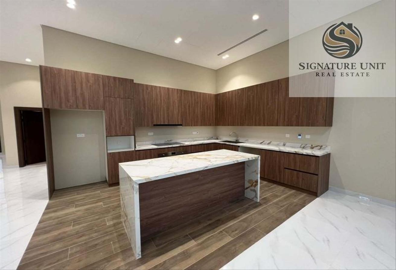 Brand New 4BR Villa | Master Suite |Prime Location photo 14