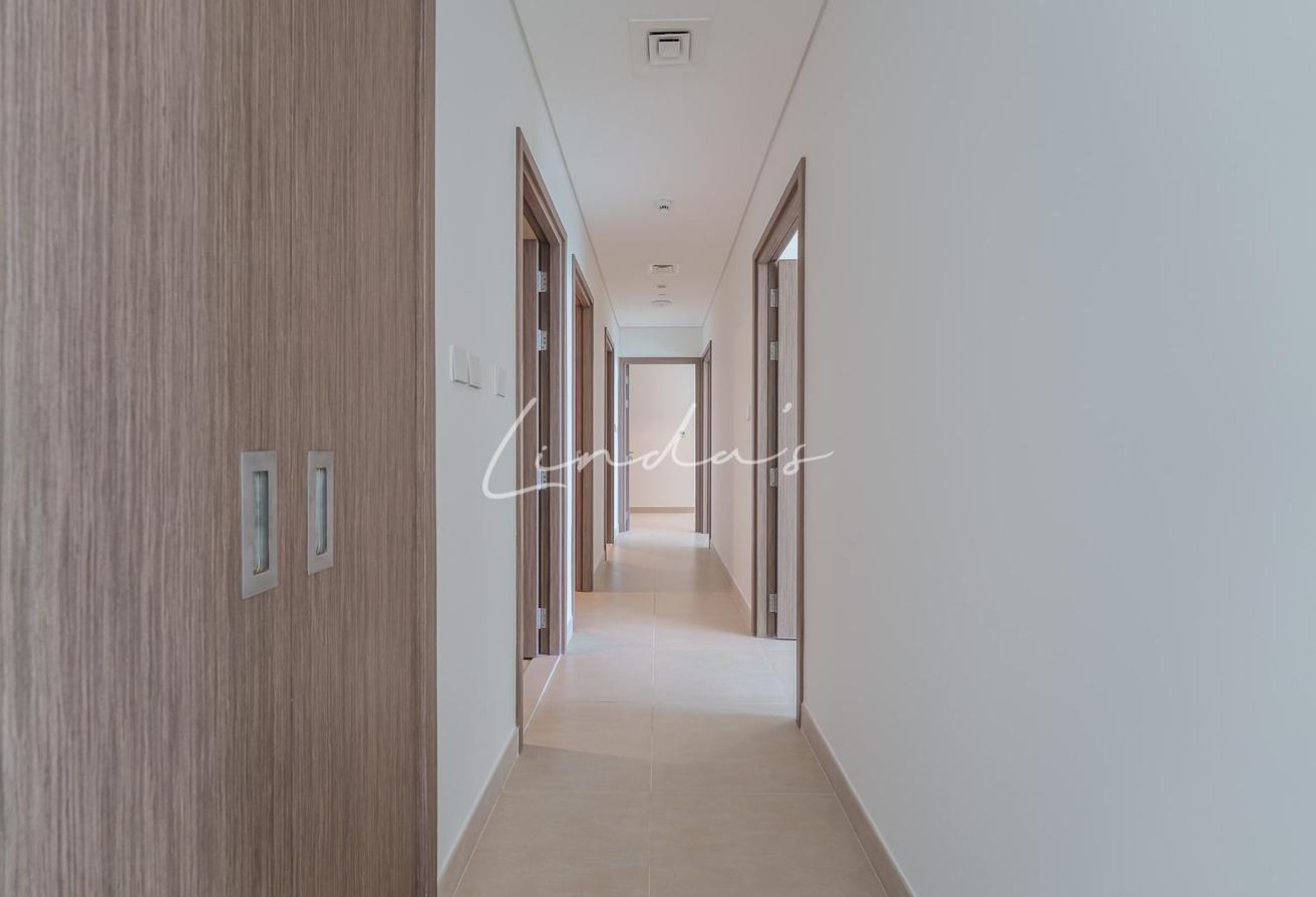 Sea View | Marina View | Mid Floor photo 12