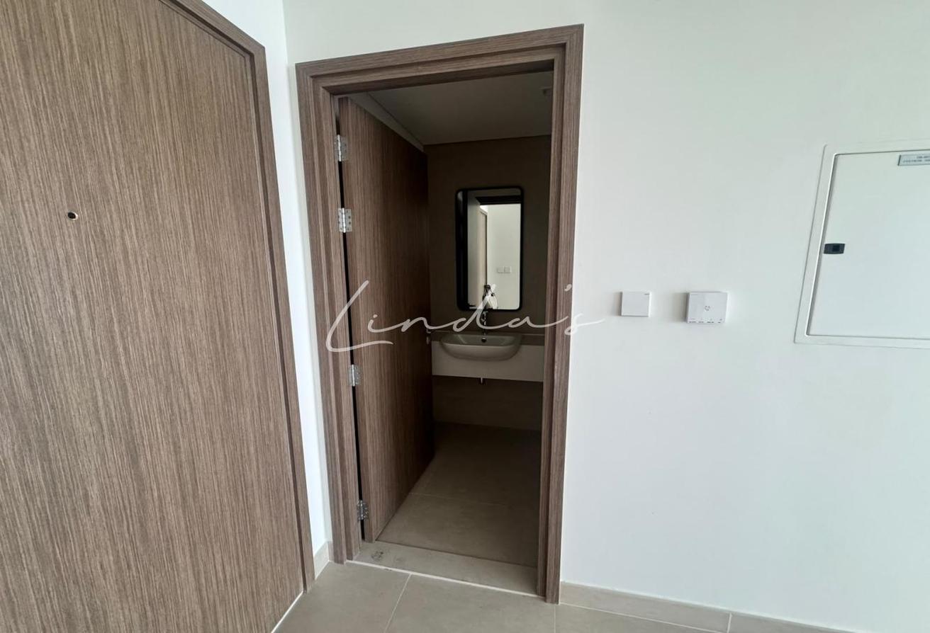 Sea View | Marina View | Mid Floor photo 4