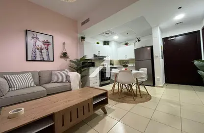 Apartment - 1 Bedroom - 2 Bathrooms for sale in Autumn 2 - Autumn - Seasons Community - District 15 - Jumeirah Village Circle - Dubai