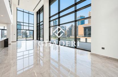 Apartment - 4 - 6 for rent in Peninsula Five - Peninsula - Business Bay - Dubai