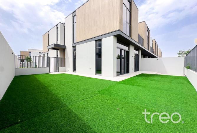 74258040 - Property Main Image