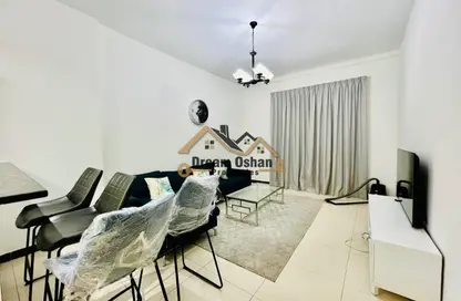 شقة - غرفة نوم - 2 حمامات للايجار في مساكن ميراج - واحة دبي للسيليكون - دبي