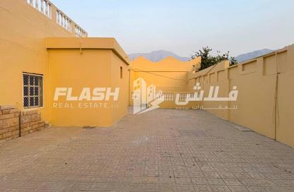 Villa - 6 - 7 for sale in Al Rams - Ras Al Khaimah