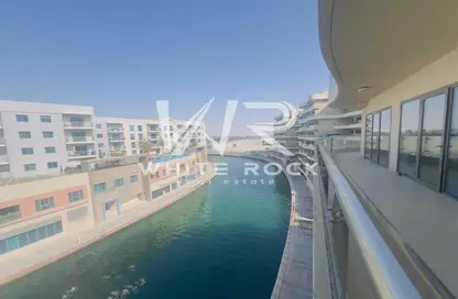 شقة - 2 غرف نوم - 4 حمامات للايجار في شقق امواج 1 - شاطئ الراحة - أبوظبي