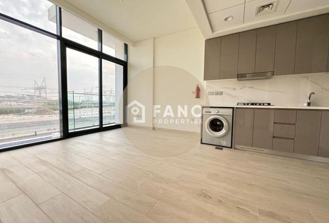 Ready to Move | Unfurnished | Pool View photo 3