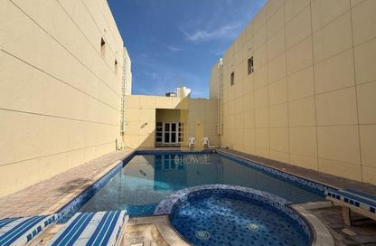 Villa - 5 Bedrooms - 5 Bathrooms for rent in Umm Suqeim 1 Villas - Umm Suqeim 1 - Umm Suqeim - Dubai
