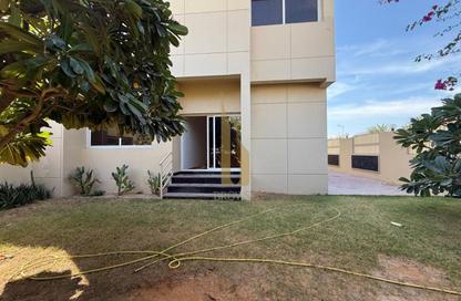 Villa - 5 Bedrooms - 5 Bathrooms for rent in Umm Suqeim 1 Villas - Umm Suqeim 1 - Umm Suqeim - Dubai Villa - 5 Bedrooms - 5 Bathrooms for rent in Umm Suqeim 1 Villas - Umm Suqeim 1 - Umm Suqeim - Dubai