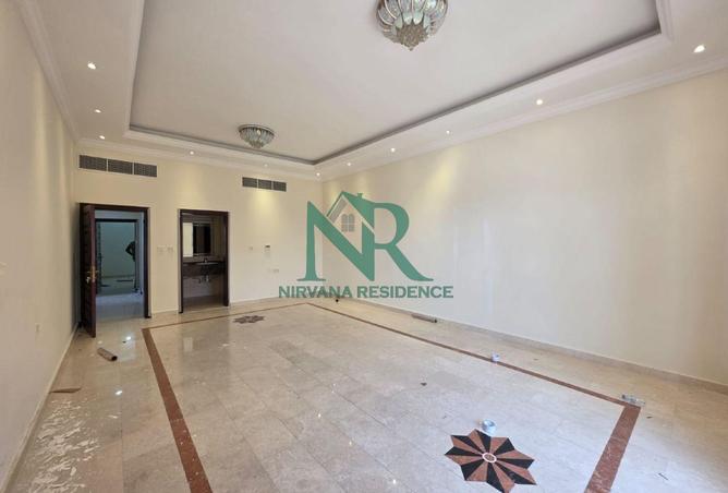 142851211 - Property Image 2
