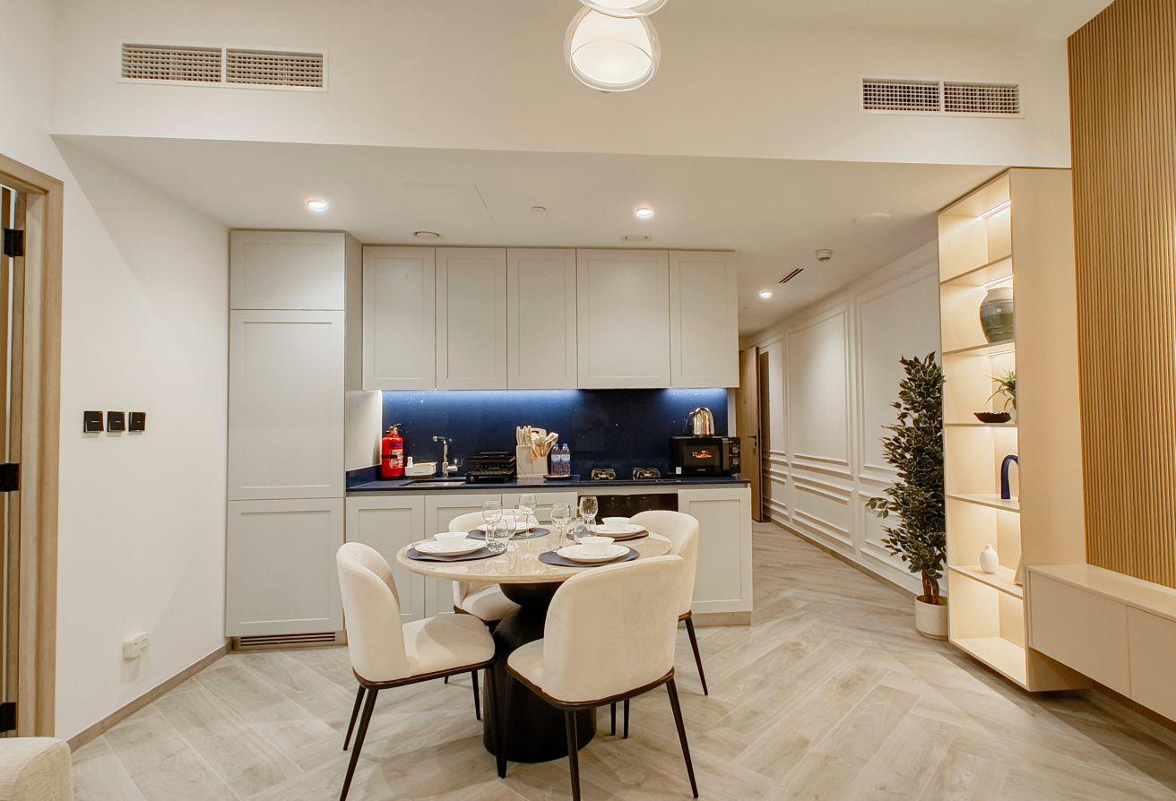 1BR RENOVATED | BRAND NEW | CANAL VIEW photo 4