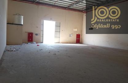 Warehouse - Studio - 2 for rent in Umm Dir - Umm Al Quwain