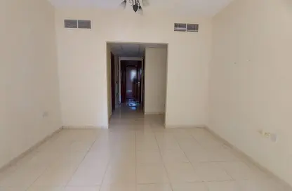 شقة - غرفة نوم - 2 حمامات للايجار في الثاني مويلح - تجارية مويلح - الشارقة شقة - غرفة نوم - 2 حمامات للايجار في الثاني مويلح - تجارية مويلح - الشارقة