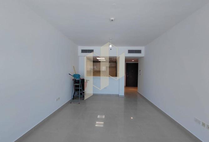 Pool View | 1BR with Balcony | Prestigious Unit