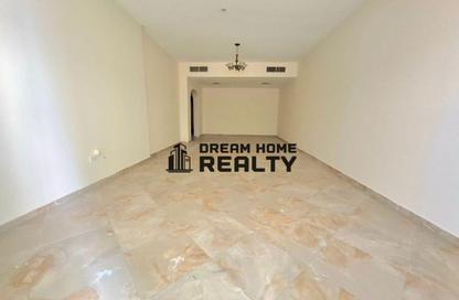 Apartment - 3 Bedrooms - 3 Bathrooms for rent in New Al Taawun Road - Al Taawun - Sharjah