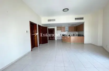 شقة - غرفة نوم - 1 حمام للبيع في مبني رقم 256 - طراز أمريكي - ديسكفري جاردنز - دبي