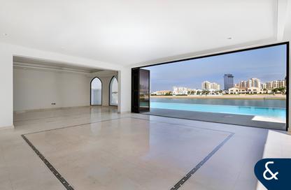 Villa - 5 Bedrooms - 6 Bathrooms for rent in Garden Homes Frond C - Garden Homes - Palm Jumeirah - Dubai Villa - 5 Bedrooms - 6 Bathrooms for rent in Garden Homes Frond C - Garden Homes - Palm Jumeirah - Dubai