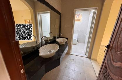 Villa - 3 Bedrooms - 5 Bathrooms for rent in Al Yasmeen 1 - Al Yasmeen - Ajman