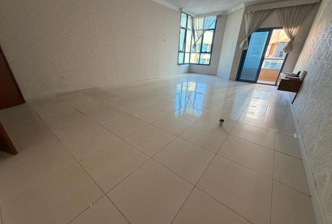 94023592 - صورة العقار 2