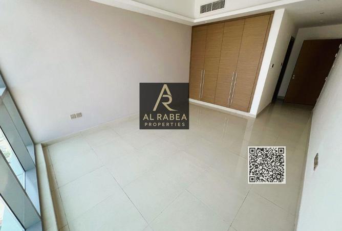 76981357 - Property Image 2