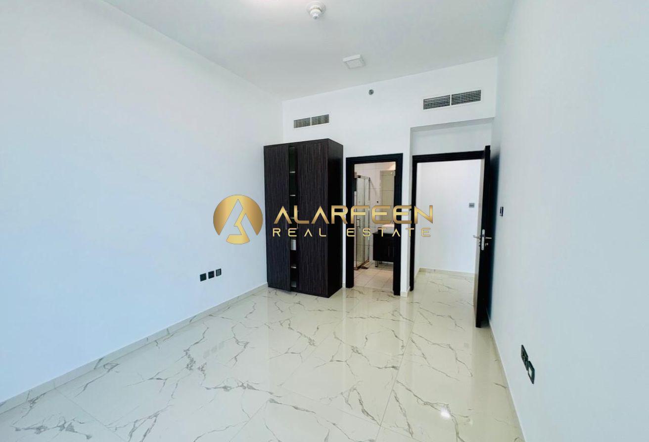 Zero Commission 1BHK | Spacious | Huge Balcony photo 4