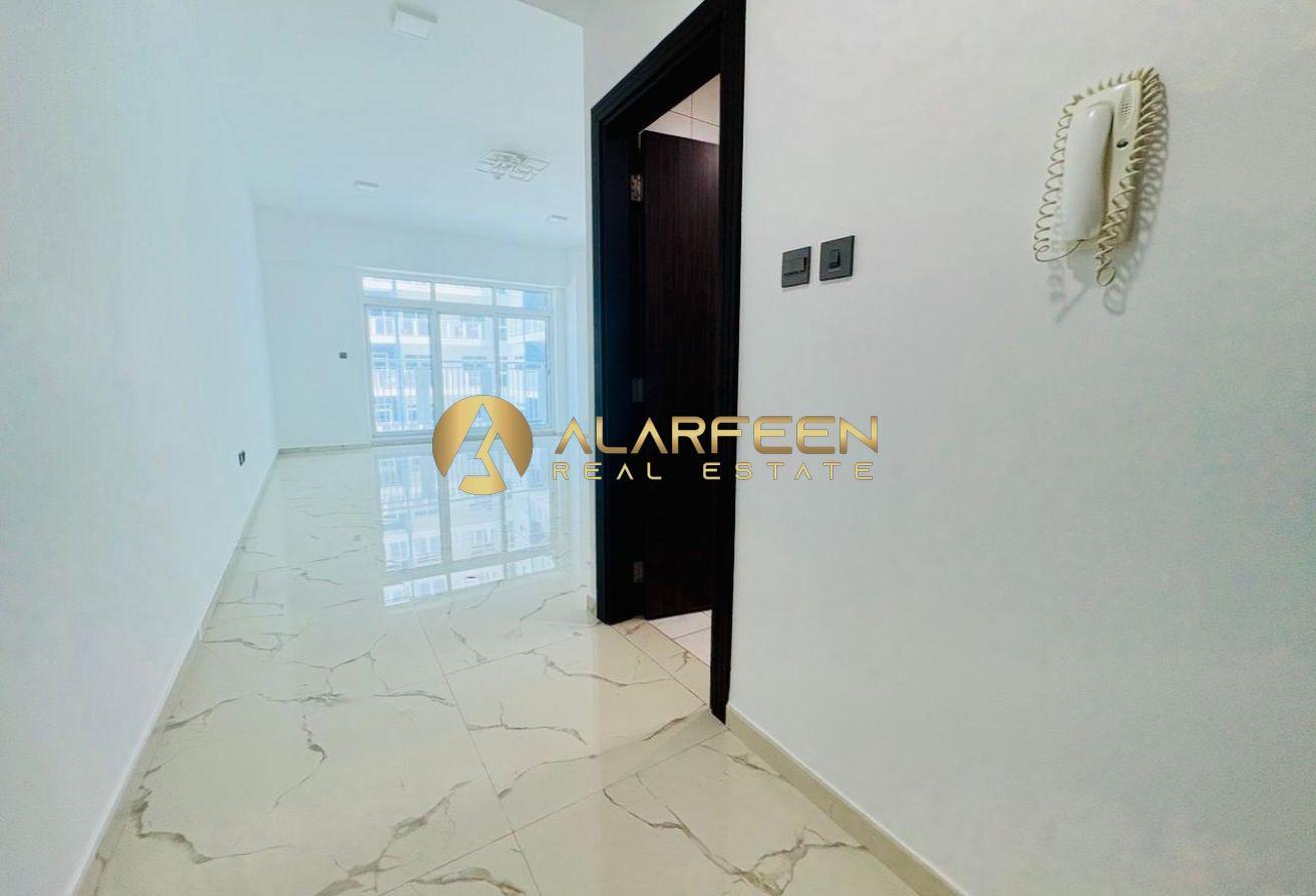 Zero Commission 1BHK | Spacious | Huge Balcony photo 10