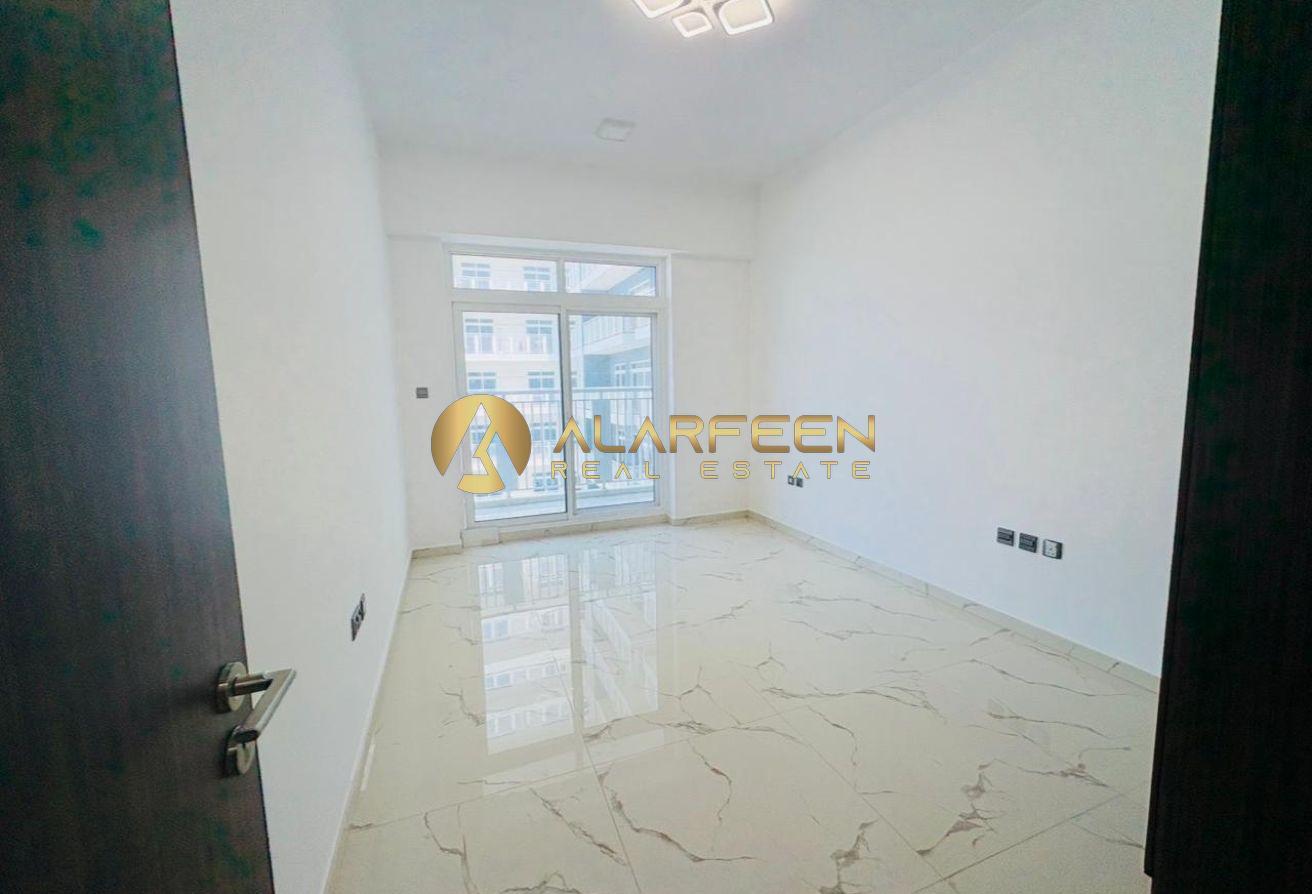 Zero Commission 1BHK | Spacious | Huge Balcony photo 9
