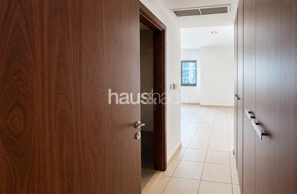 Apartment - 1 - 2 for rent in Executive Tower B - Executive Towers - Business Bay - Dubai Apartment - 1 - 2 for rent in Executive Tower B - Executive Towers - Business Bay - Dubai