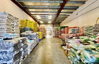Warehouse - Studio for sale in Phase 2 - Dubai Investment Park (DIP) - Dubai