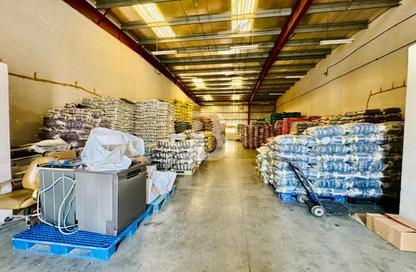 Warehouse - Studio for sale in Phase 2 - Dubai Investment Park (DIP) - Dubai