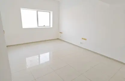 Apartment - 1 Bathroom for rent in New Al Taawun Road - Al Taawun - Sharjah