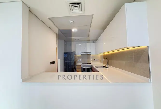 156902335 - Property Image 3