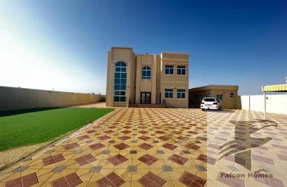 Villa - 5 Bedrooms - 6 Bathrooms for rent in Al Aweer 1 - Al Aweer - Dubai