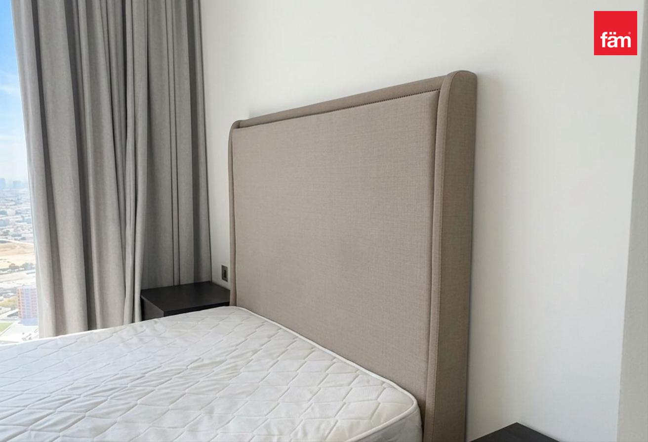 Big Layout | Vacant | With Gymnasium | Furnished photo 5