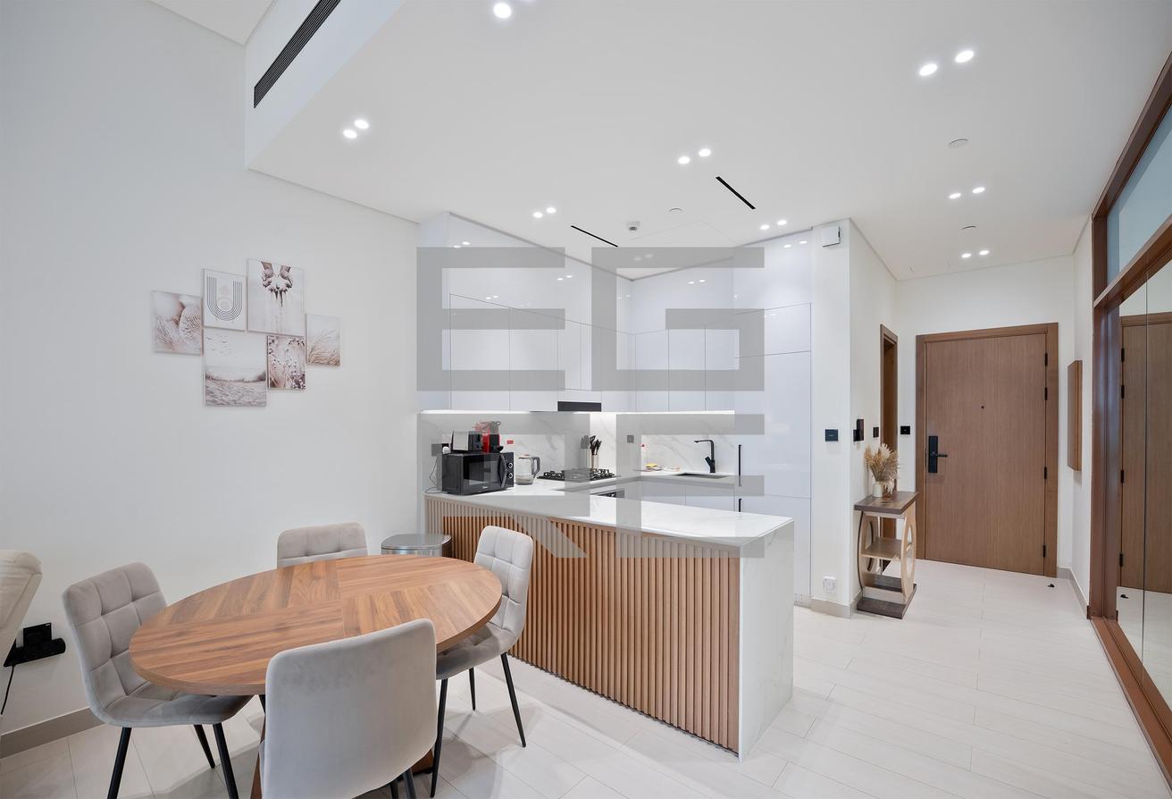 Huge unit convertable | Luxury Fully furnished photo 5