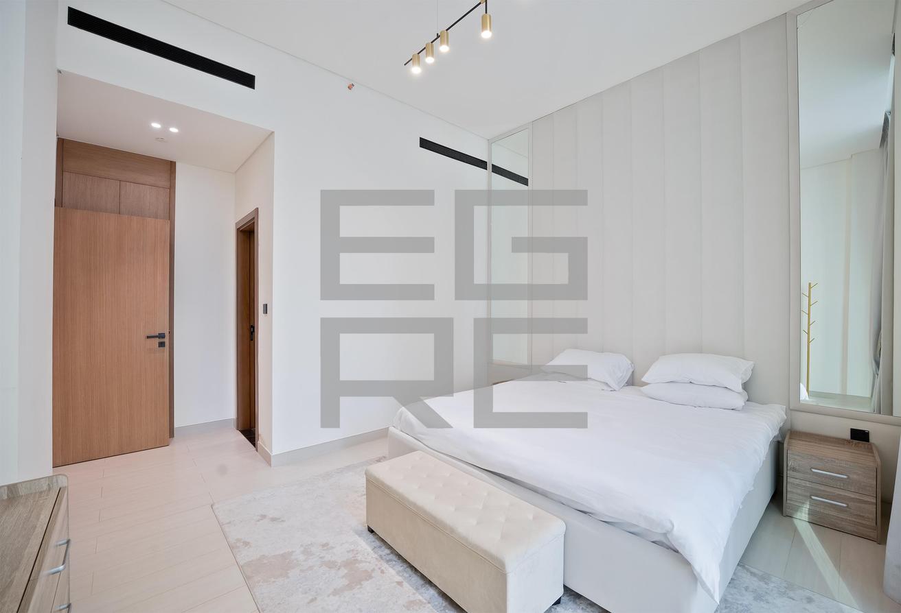 Huge unit convertable | Luxury Fully furnished photo 8