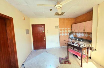 Apartment - Studio - 1 Bathroom for rent in Fire Station Road - Muwaileh - Sharjah