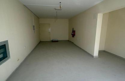 Labor Camp - Studio - 5 Bathrooms for rent in Al Hayl - Fujairah