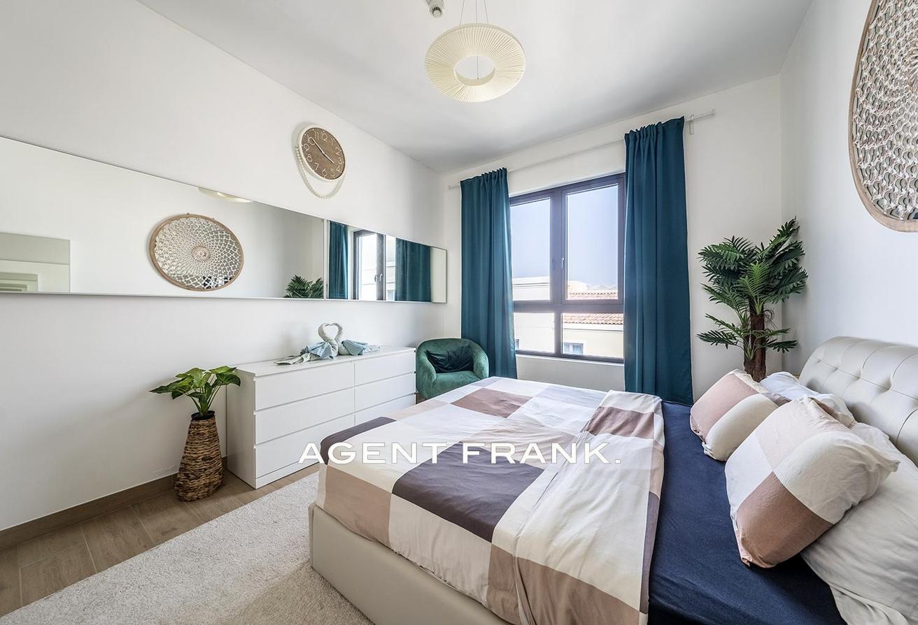 Bright | Furnished | High Floor | Prime Area photo 6