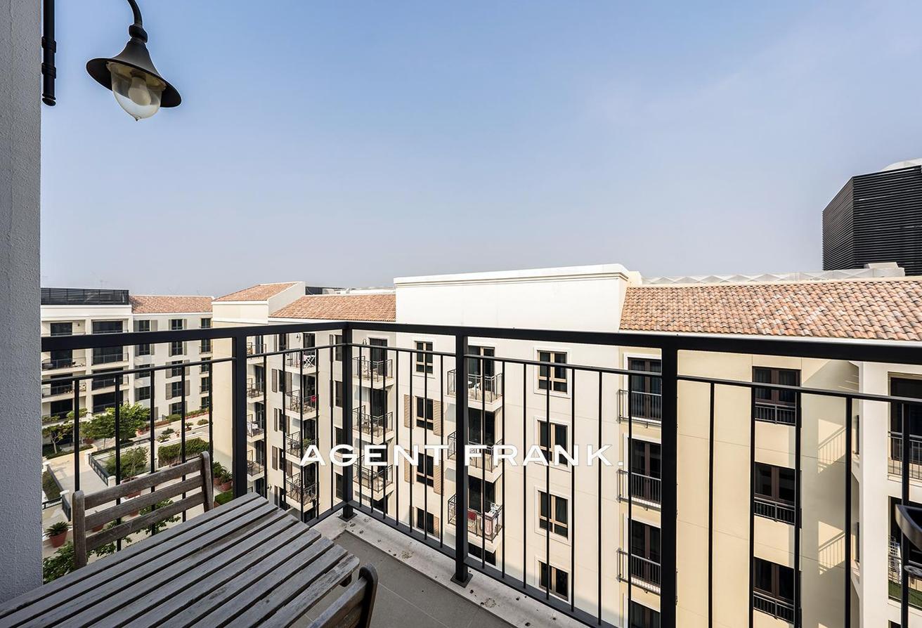 Bright | Furnished | High Floor | Prime Area photo 12