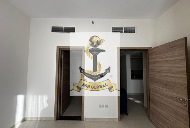 84087251 - Property Image 3