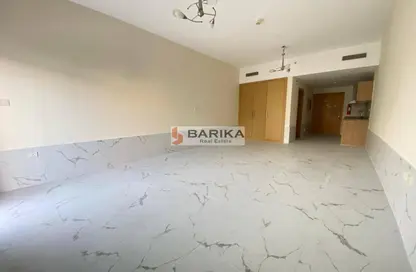 Apartment - 1 Bathroom for rent in May Residence 3 - May Residence - District 10 - Jumeirah Village Circle - Dubai