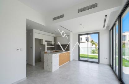 Townhouse - 4 - 3 for sale in La Rosa 6 - La Rosa - Villanova - Dubai Townhouse - 4 - 3 for sale in La Rosa 6 - La Rosa - Villanova - Dubai