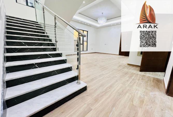 53172245 - Property Image 3