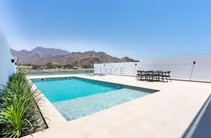Villa - 4 Bedrooms - 5 Bathrooms for rent in Al Dana Villas - Sharm - Fujairah