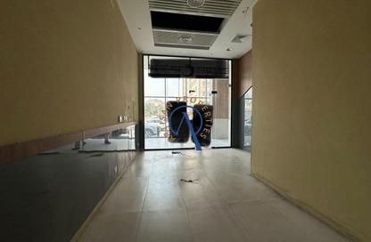 Shop - Studio for rent in Al Nasr Plaza - Oud Metha - Bur Dubai - Dubai