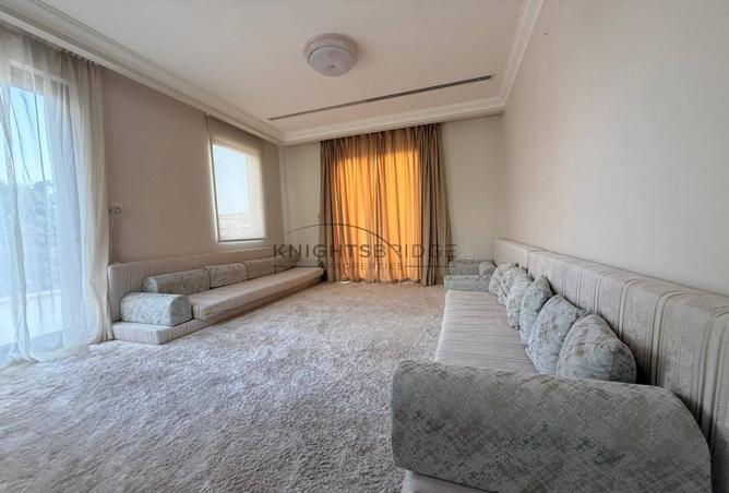 87867095 - Property Image 3